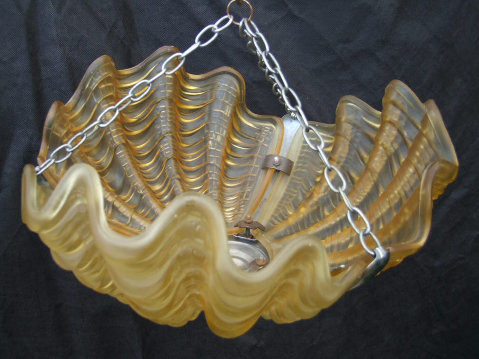 Light Amber Art Deco Shell Ceiling Light