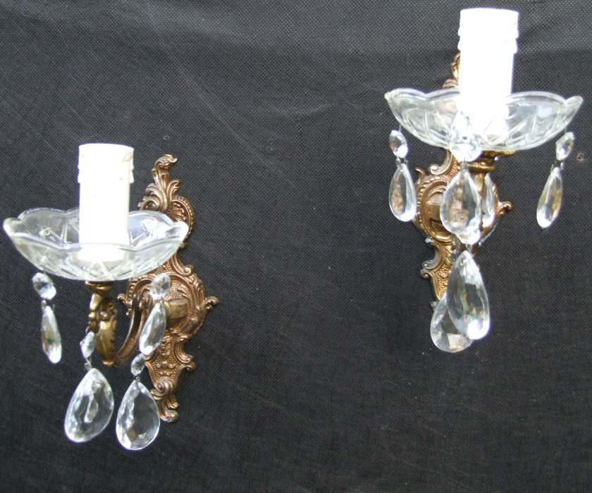 Pair of Mid 20th Century Brass Victorian style wall Lights