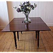 Georgian drop leaf dining table