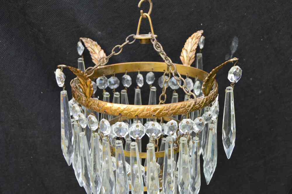 eautiful Compact Edwardian 3Tier Icicle Drop Chandelier