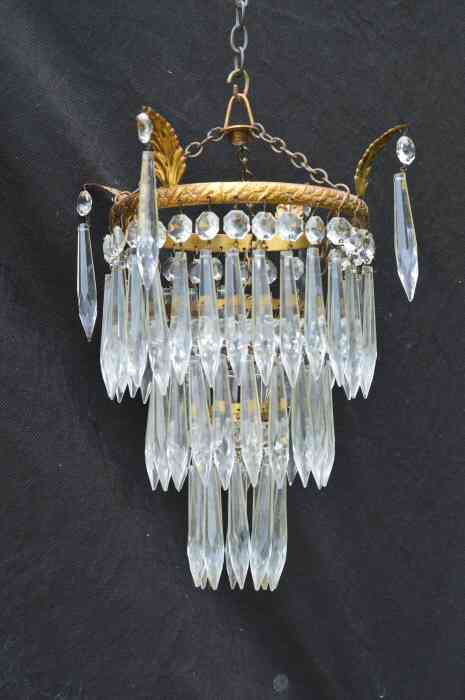 eautiful Compact Edwardian 3Tier Icicle Drop Chandelier