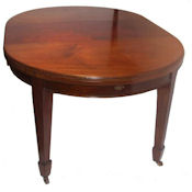 Edwardian mahogany dining table to seat 6