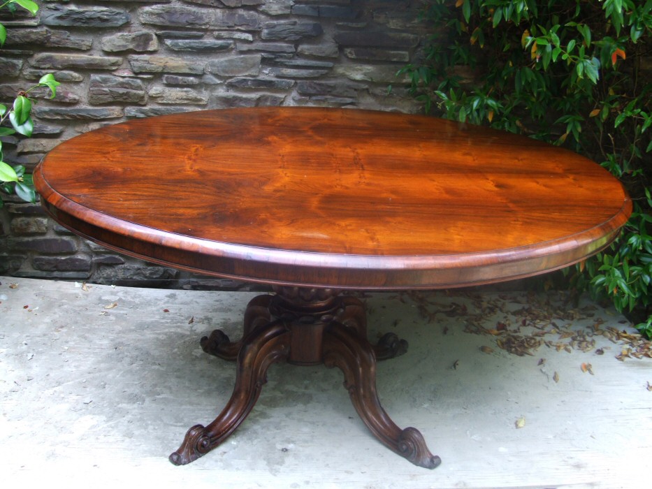 Circa 1850 Fine Quality Early Victorian Rosewood Breakfast Table