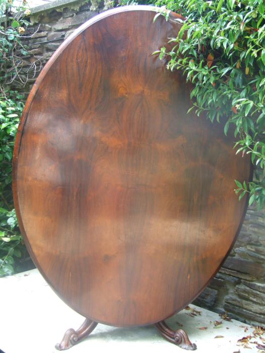 Circa 1850 Fine Quality Early Victorian Rosewood Breakfast Table