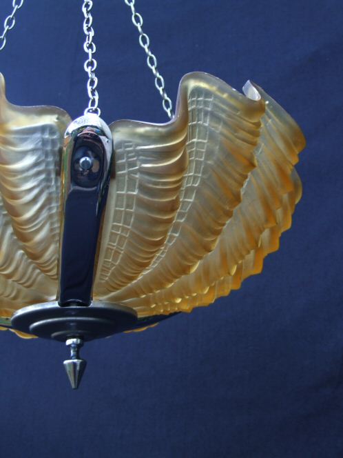 Deco Amber Shell Ceiling Light