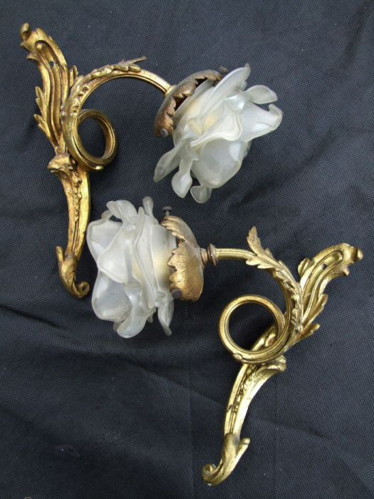 Stunning Pair of Edwardian Roccoco Style Gilded Wall Lights