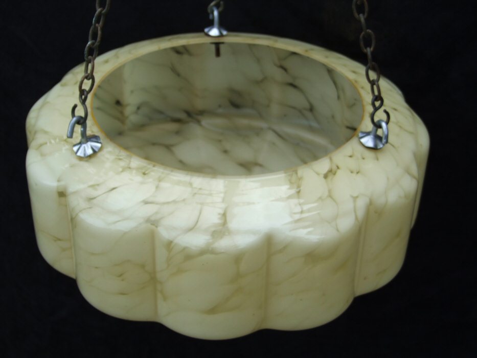 Art Deco Mottled Custard Petal Shaped Ceiling Light