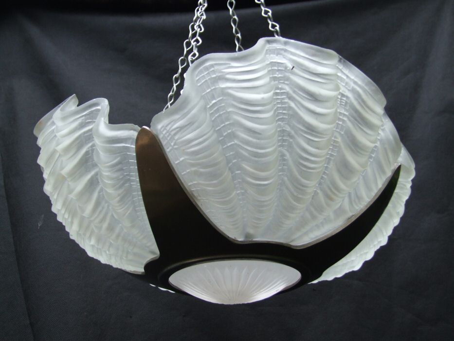 Art Deco 4 Shell Opaque Ceiling Light