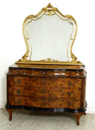 Italian Burr Walnut Antique serpentine dressing chest