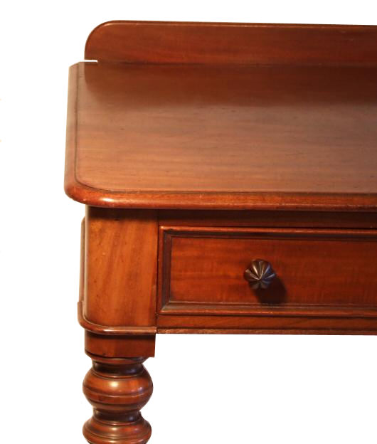 Victorian 2 drawer mahogany desk