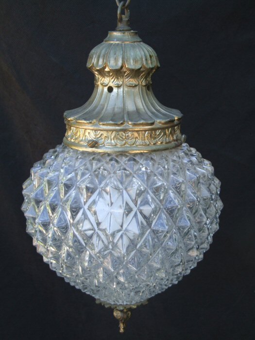 Attractive Mid 20th Century Pineapple Shape Glass Hall Lantern