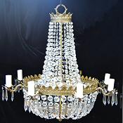 Stunning Very Large 17 bulb, 8 arm Sac a Perles Chandelier