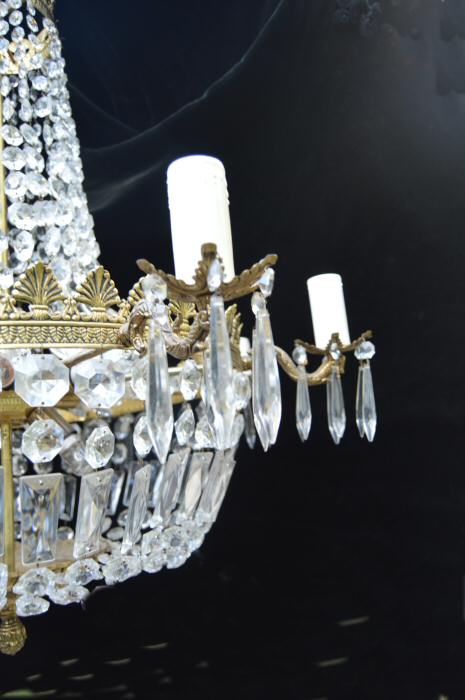 Stunning Very Large 17 bulb, 8 arm Sac a Perles Chandelier