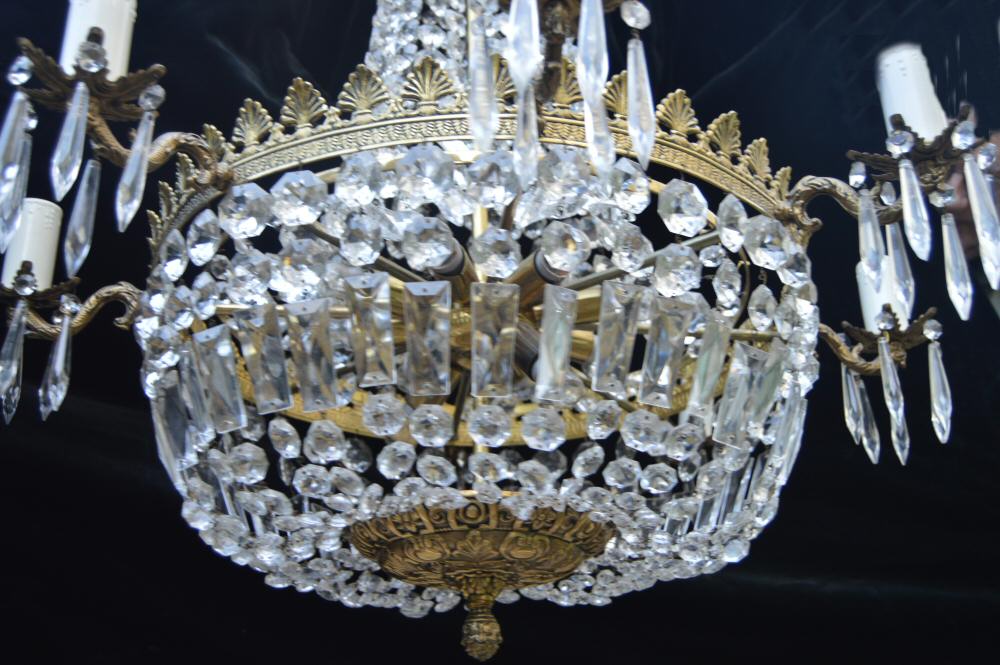 Stunning Very Large 17 bulb, 8 arm Sac a Perles Chandelier