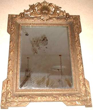 French Victorian gilt wall mirror