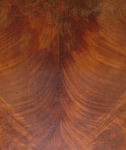 Antique chest of drawers