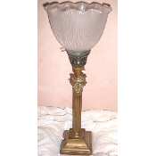 Brass corinthium column table lamp