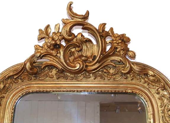 1880 a very attractive French gilt mirror