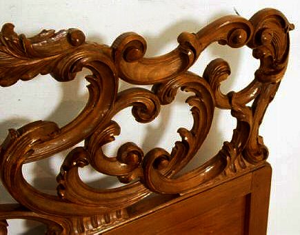 Italian solid walnut Queen Size bed