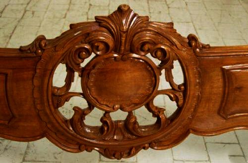 Italian solid walnut Queen Size bed