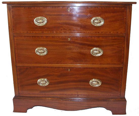 Antique chest of drawers