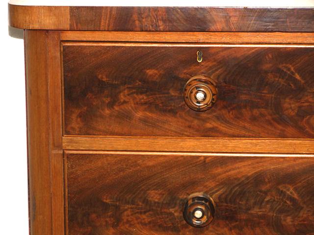 Victorian mahogany Chest of Drawers,